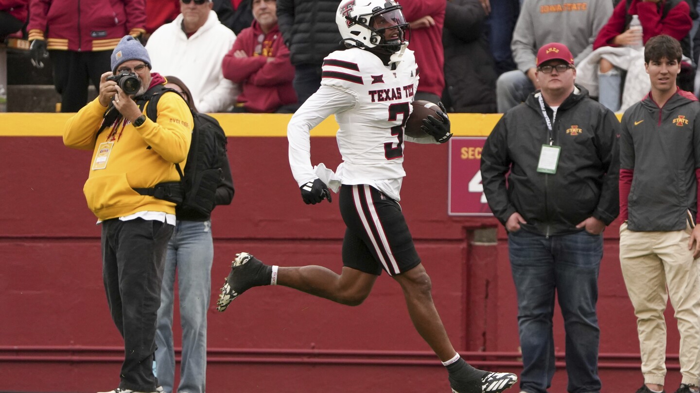 Texas Tech Tops No. 11 Iowa State 23-22