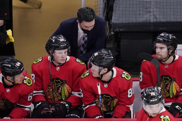 Toews' question chases Chicago Blackhawks into offseason