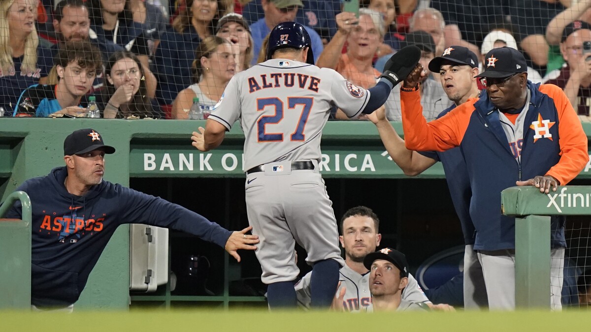 After hitting for his first career cycle, José Altuve said hitting 3 o