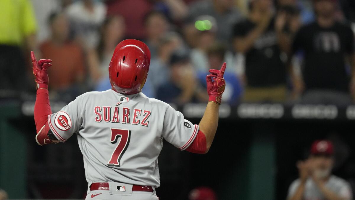 Eugenio Suarez, Nick Castellanos homer to lead Reds past Royals, 6-2 - Red  Reporter