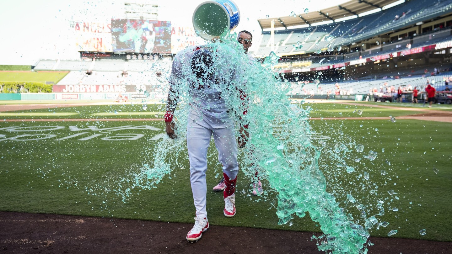 The White Sox suffered their 117th loss when Adams’ infield single in the 13th inning helped the Angels to a 4-3 victory