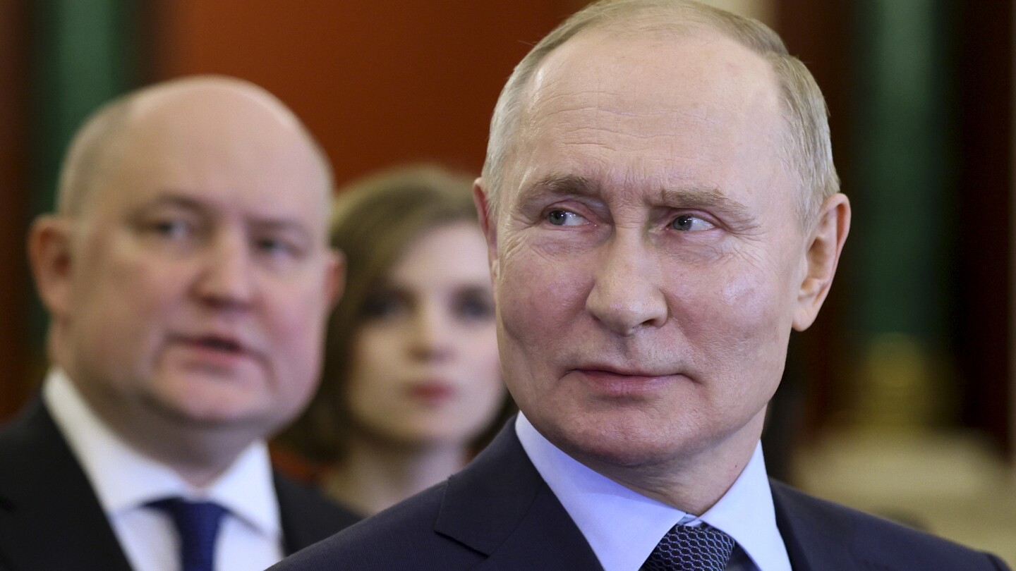 Руският президент Владимир Путин похвали обединеното общество“ на Русия в