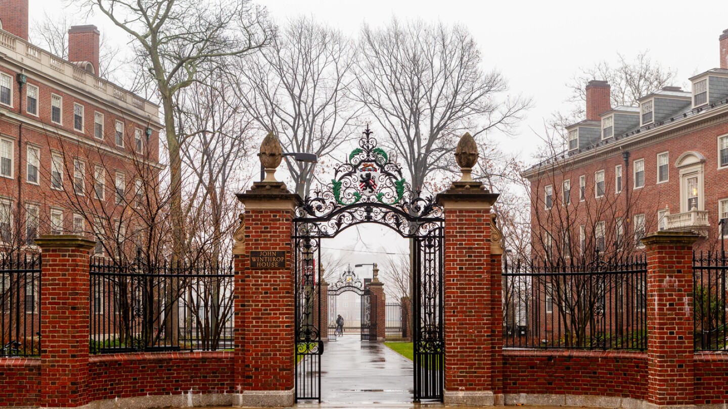 Live updates: Administration bars Harvard from enrolling foreign students, says thousands must transfer