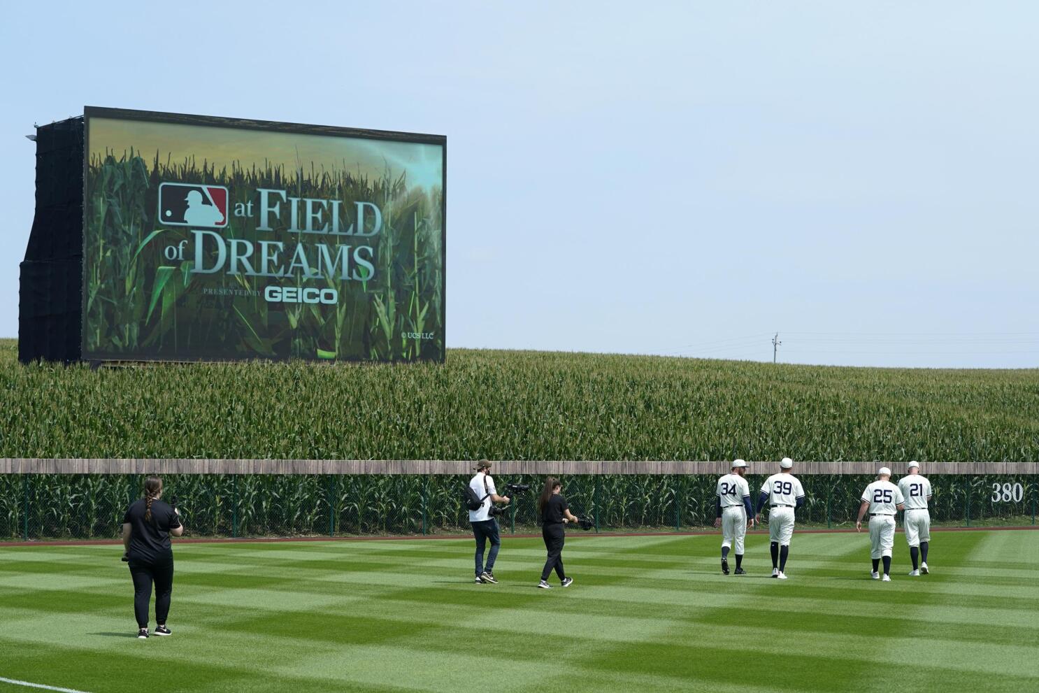 Yankees eager to play Field of Dreams Game