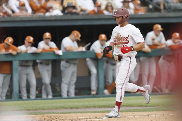 Texas Longhorns baseball: Quirky walk-off win clinches Big 12