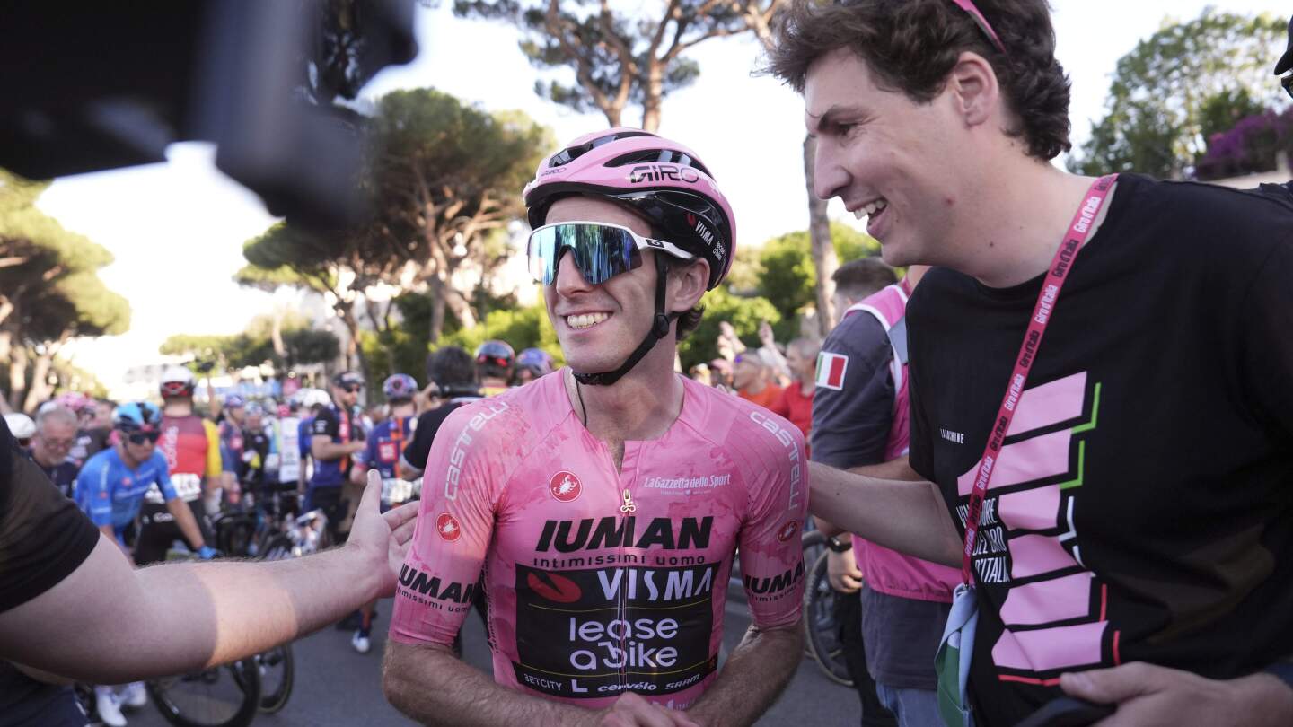 El británico Simon Yates finalmente conquista el título esquivo del Giro de Italia