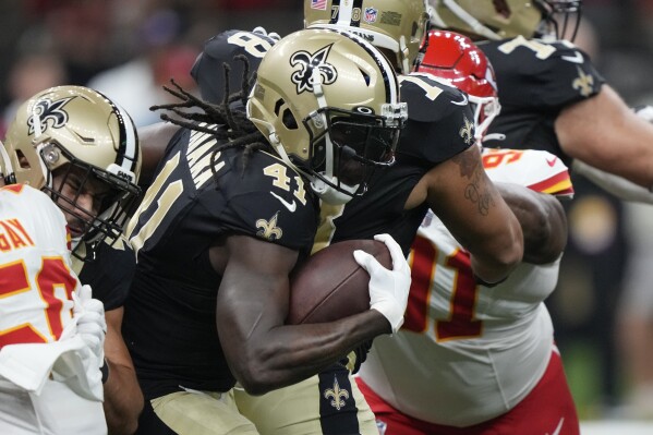 Late turnover, game-winning FG give Saints a win in preseason