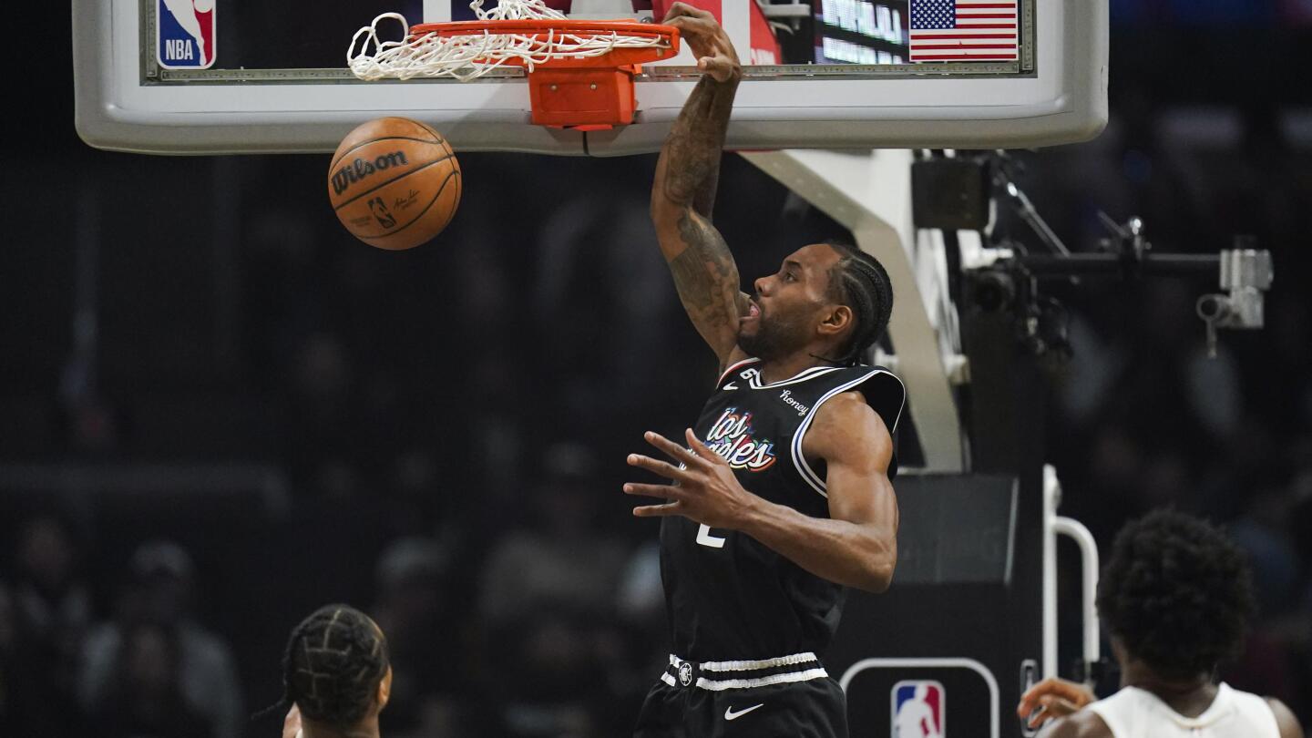 Kawhi Leonard's 43 points spark Clippers over Cavaliers - Los Angeles Times