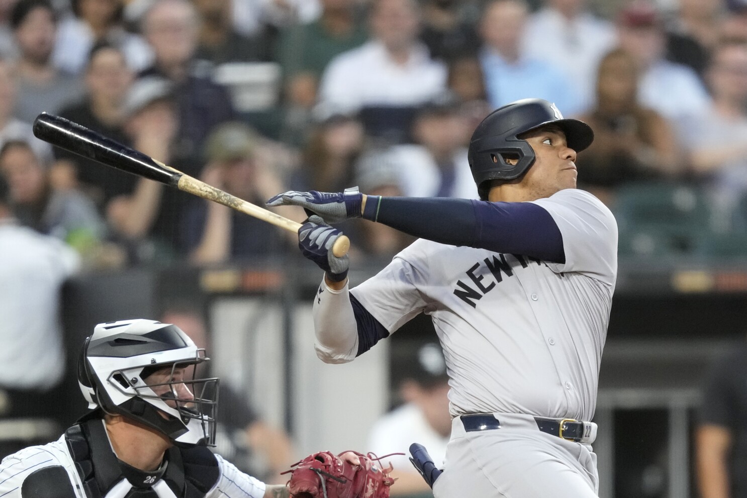 Soto logra su primer juego de 3 jonrones en su carrera y Yankees vencen a White Sox 4-1 con Cortés