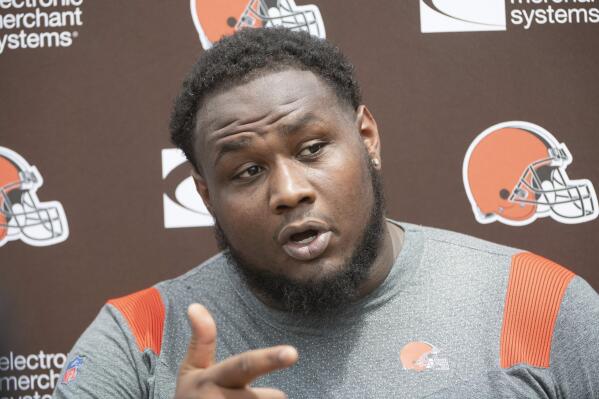 Extra-large Browns rookie Dawand Jones set for colossal MNF matchup against  Steelers star T.J. Watt