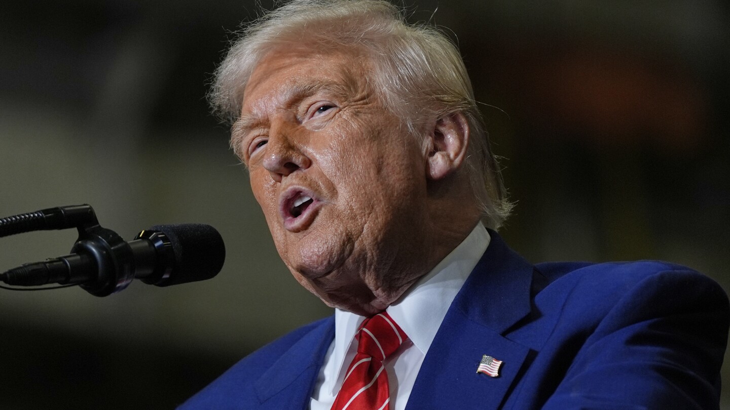 Trump pardons 2 divers who freed 19 sharks off the coast of Florida