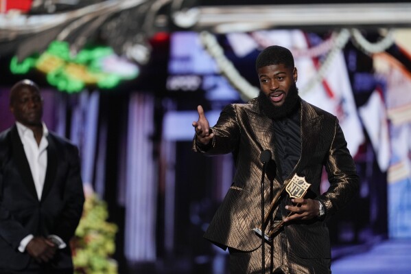 Los Angeles Rams' Jared Verse, AP Defensive rookie of the yearspeaks during the NFL Honors award show ahead of the Super Bowl 59 football game, Thursday, Feb. 6, 2025, in New Orleans. (AP Photo/David J. Phillip)