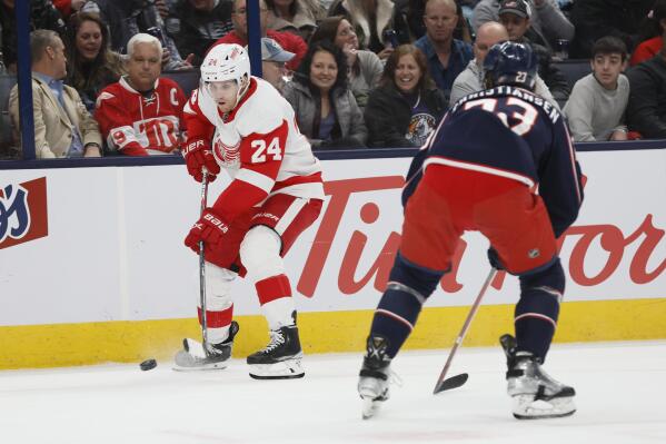 Raymond scores 1st NHL goal, Red Wings top Blue Jackets 4-1 - The San Diego  Union-Tribune