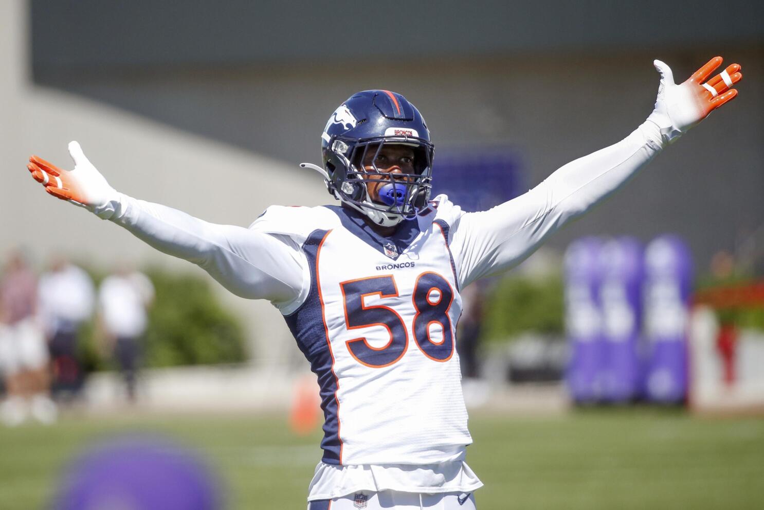 Von Miller shares his plans while sidelined with injury