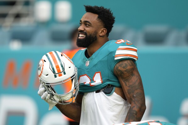 Dolphins RB Raheem Mostert was once overlooked. Now, he's a huge part of  Miami's offense | AP News