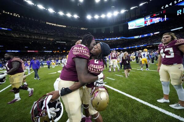 Florida State blocks PAT, holds off Kelly's LSU, 24-23