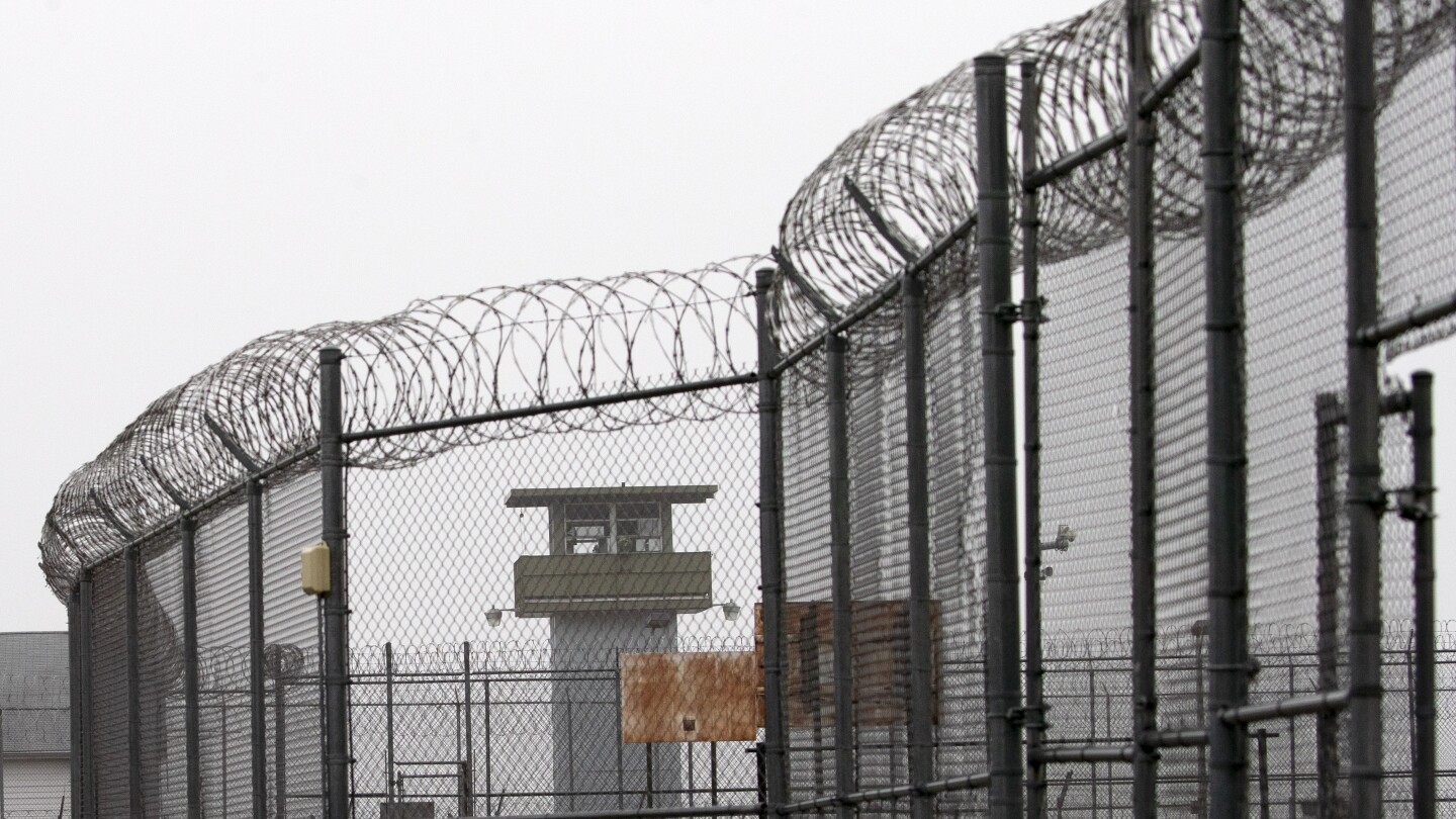 New York to release some prison inmates early over shortage of guard staff