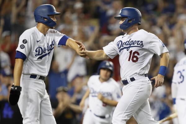 Seager off Dodgers' roster