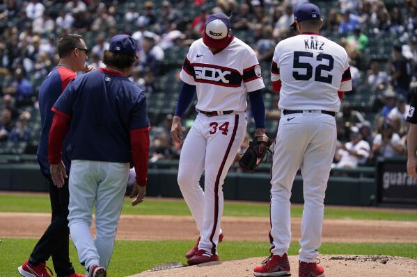 Kopech exits White Sox game vs Rangers with knee discomfort