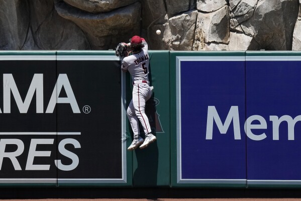 Angels Climb above .500 with Blowout Victory over Diamondbacks