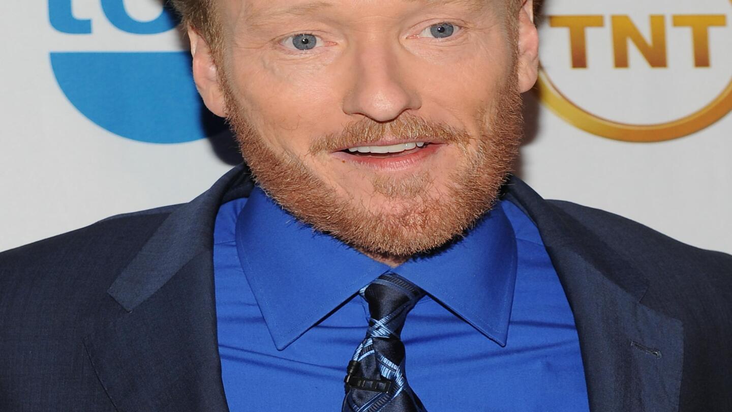 Conan O’Brien menjatuhkan jarum pada piringan hitam