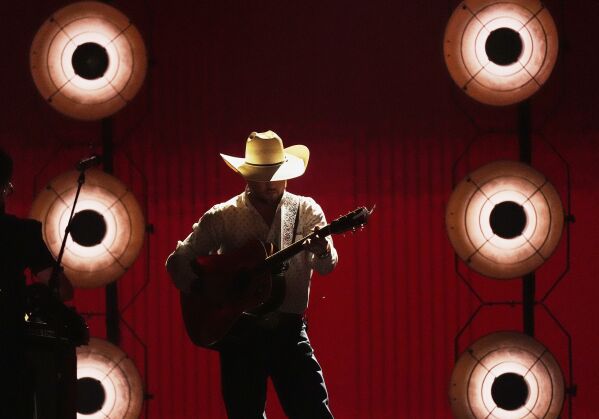 Cody Johnson performs "The Fall" during the 60th annual Academy of Country Music Awards on Thursday, May 8, 2025, in Frisco, Texas. (AP Photo/Chris Pizzello)