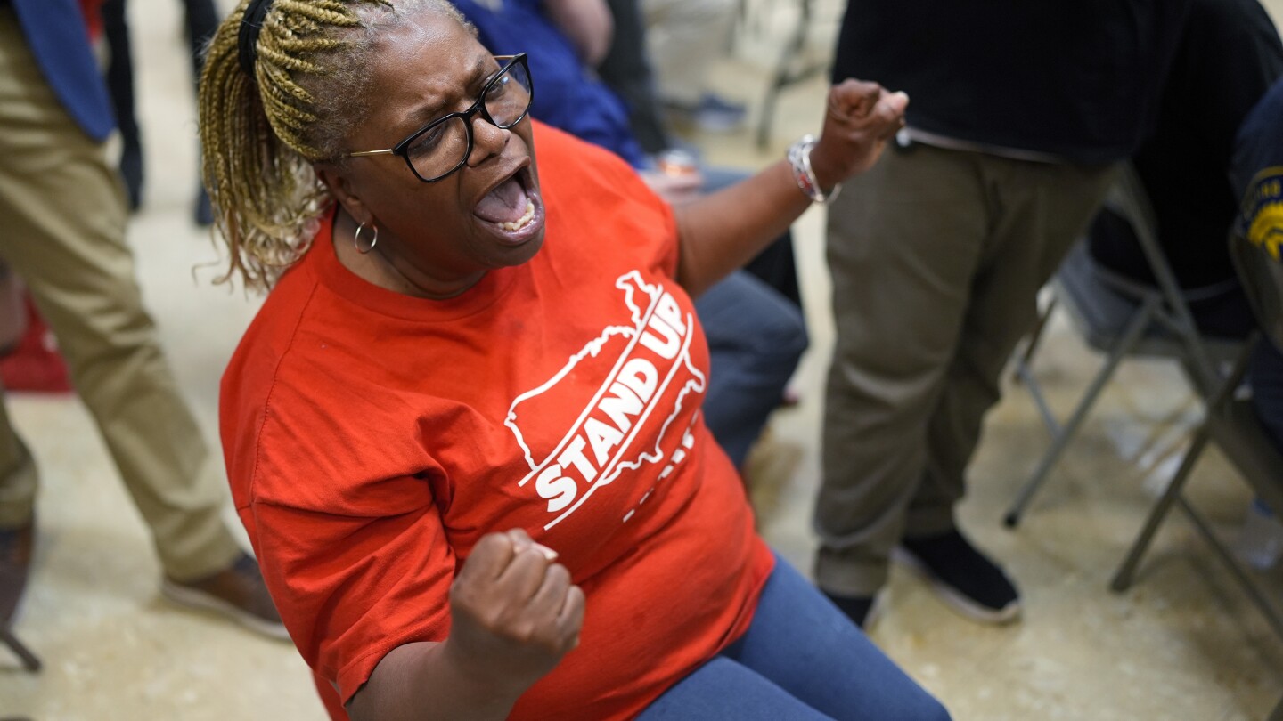 Los empleados de Tennessee Volkswagen votan para unirse al sindicato United Auto Workers