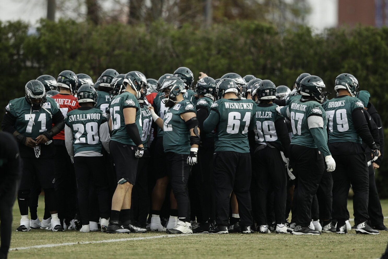 Eagles rush past depleted 49ers to Super Bowl berth