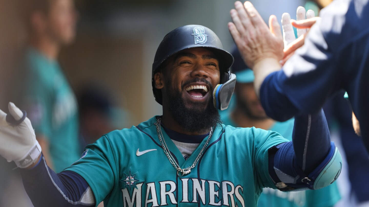 Dodgers finalize $23.5M deal with Teoscar Hernández and hire former ...