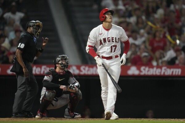 Shohei Ohtani Called for First Career Balks vs Arizona - Reviewing
