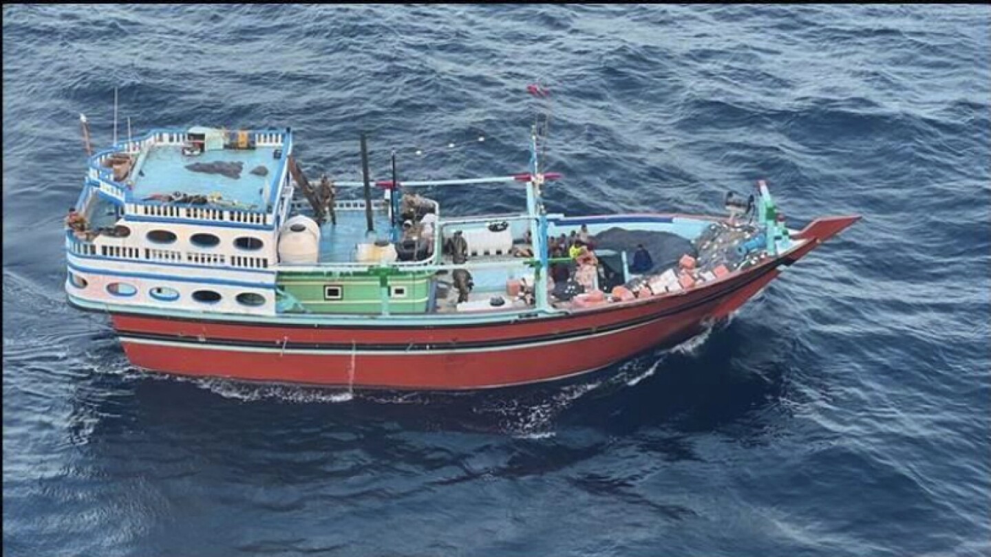 Военните прекратяват спасителното издирване на военноморски тюлени, изгубени при морско нападение срещу кораб с ирански оръжия