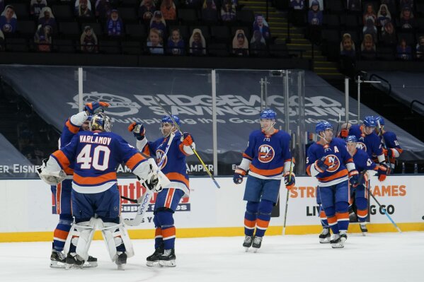 Islanders win Game 3 with historic third period onslaught