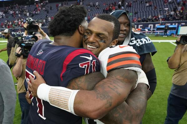 Texans Hold Deshaun Watson Jersey Swap In The Worst Way Possible