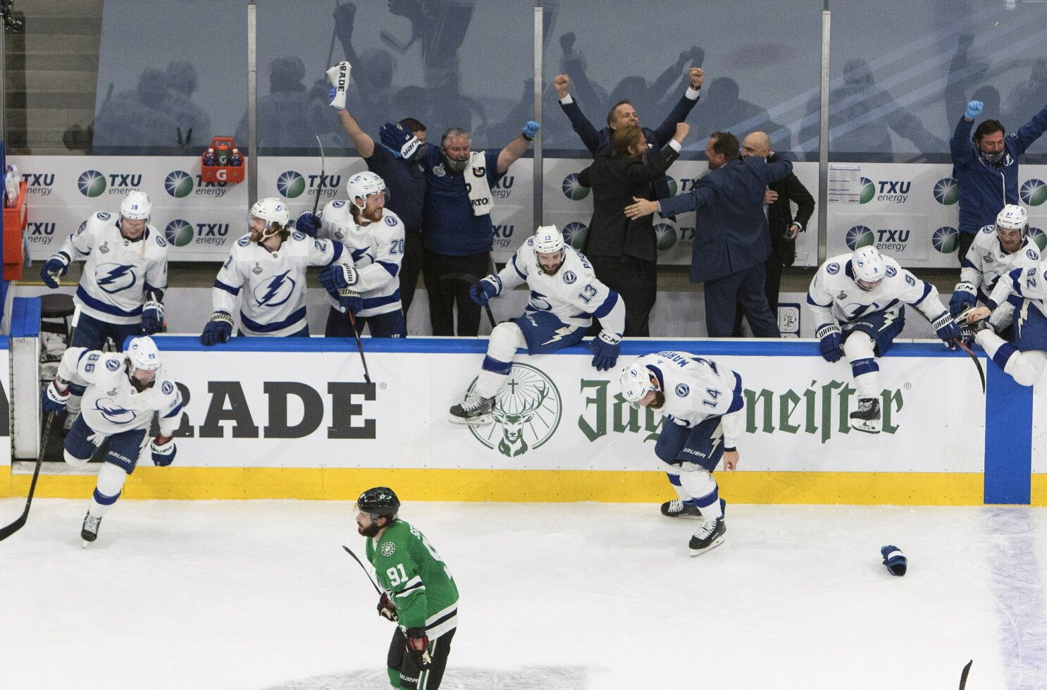 Tampa Bay Lightning defeat Dallas Stars in Game 6 to win Stanley