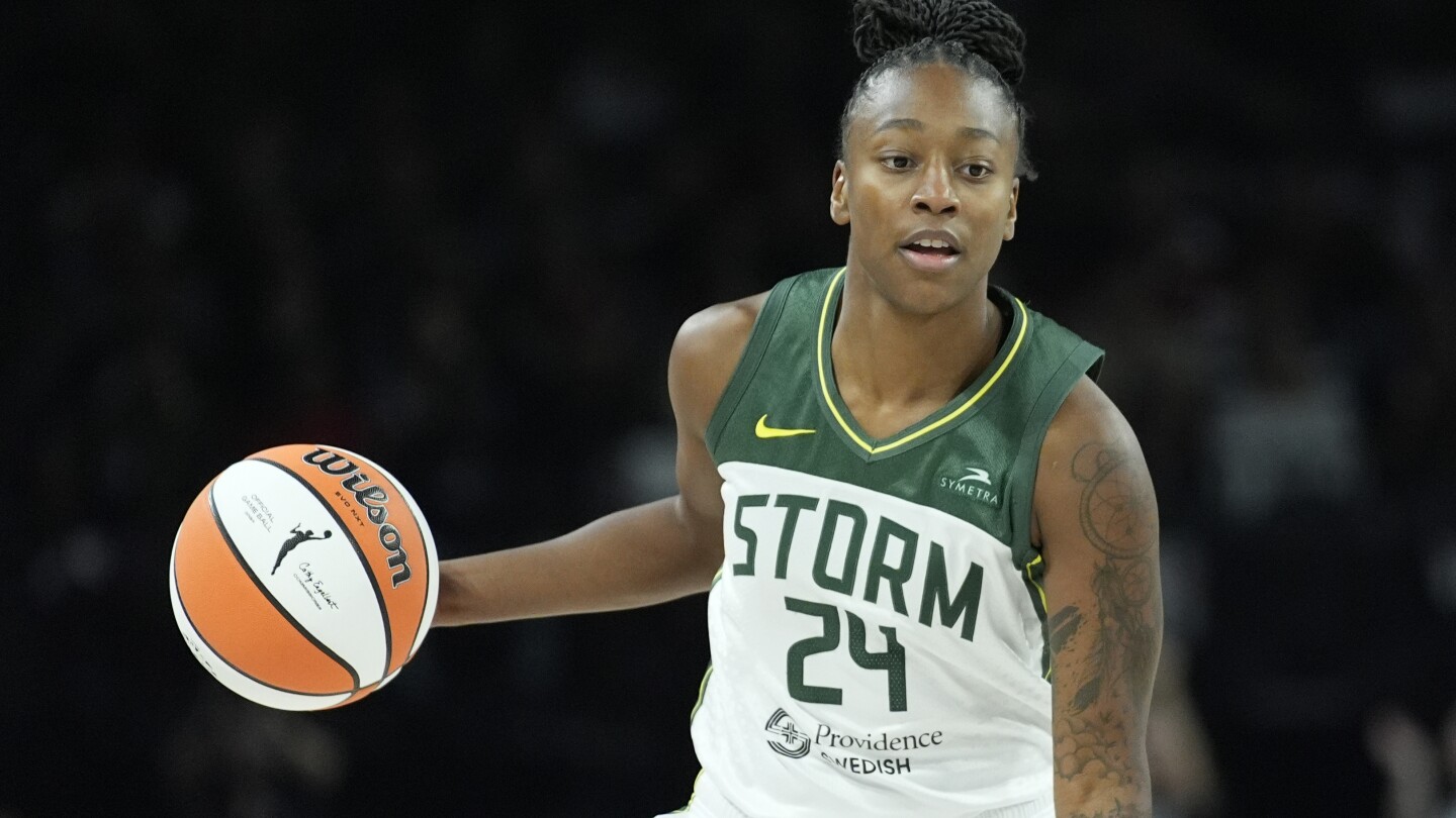 Jewell Loyd Requests Trade from Seattle Storm