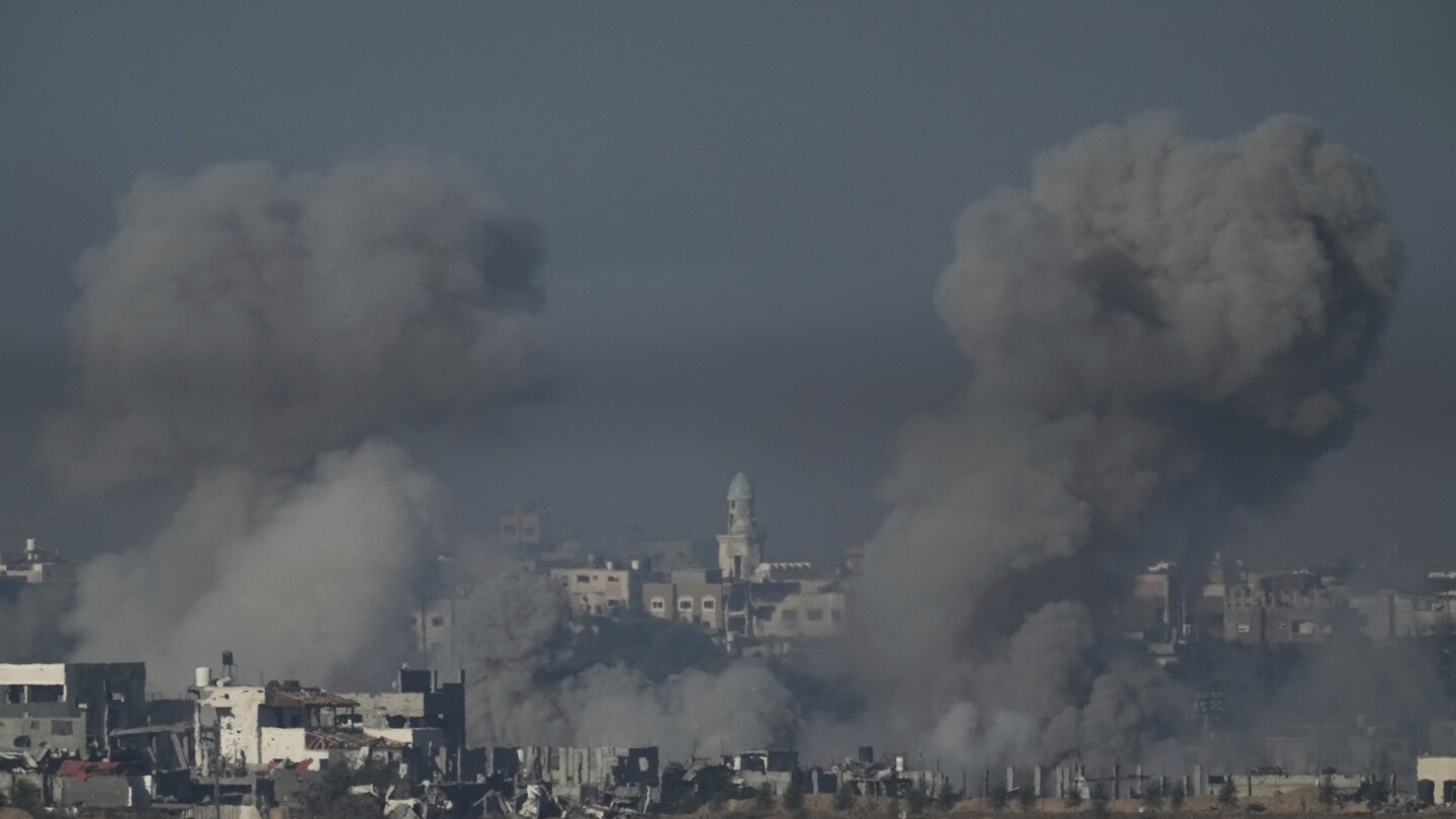 La guerra tra Israele e Hamas: notizie di pesanti bombardamenti nel sud della Striscia di Gaza