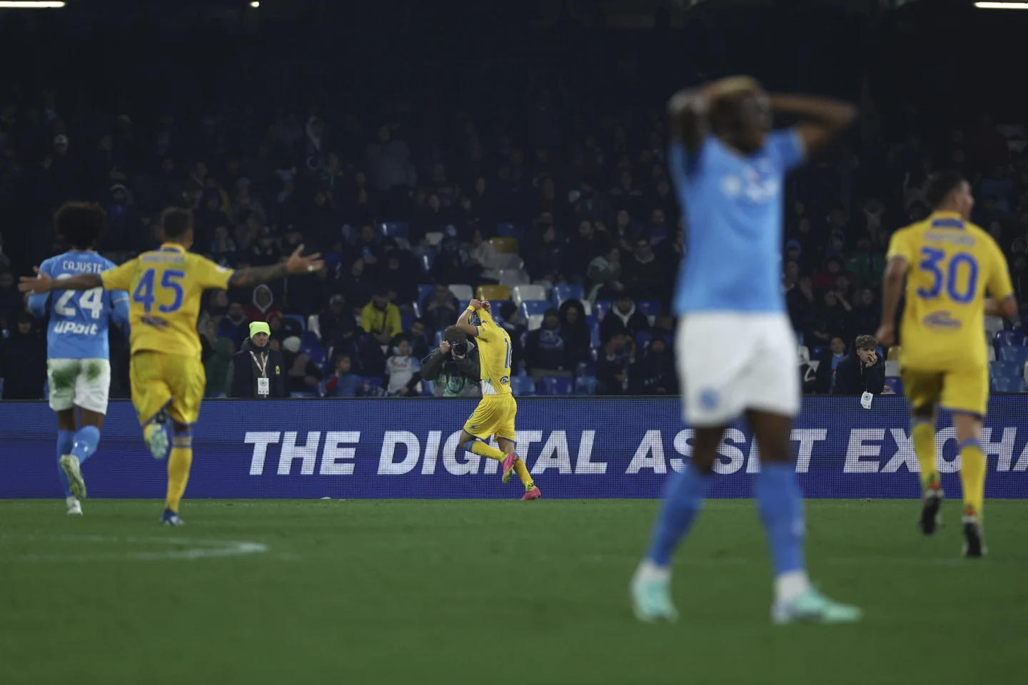 弗罗西诺内4-0击败那不勒斯首次晋级意大利杯八强