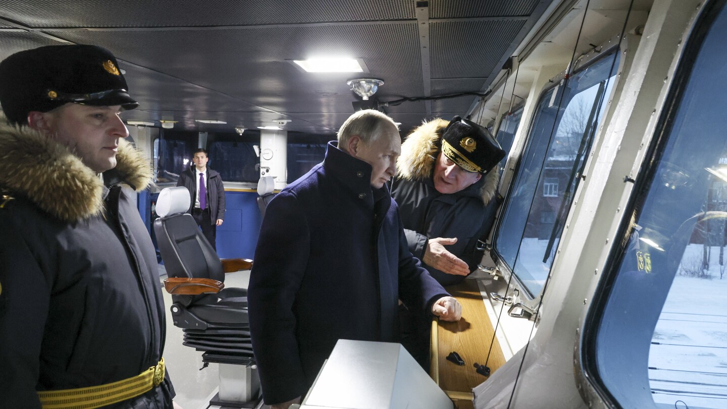 Putin besucht eine Werft, um den Betrieb der neuen russischen Atom-U-Boote zu überwachen