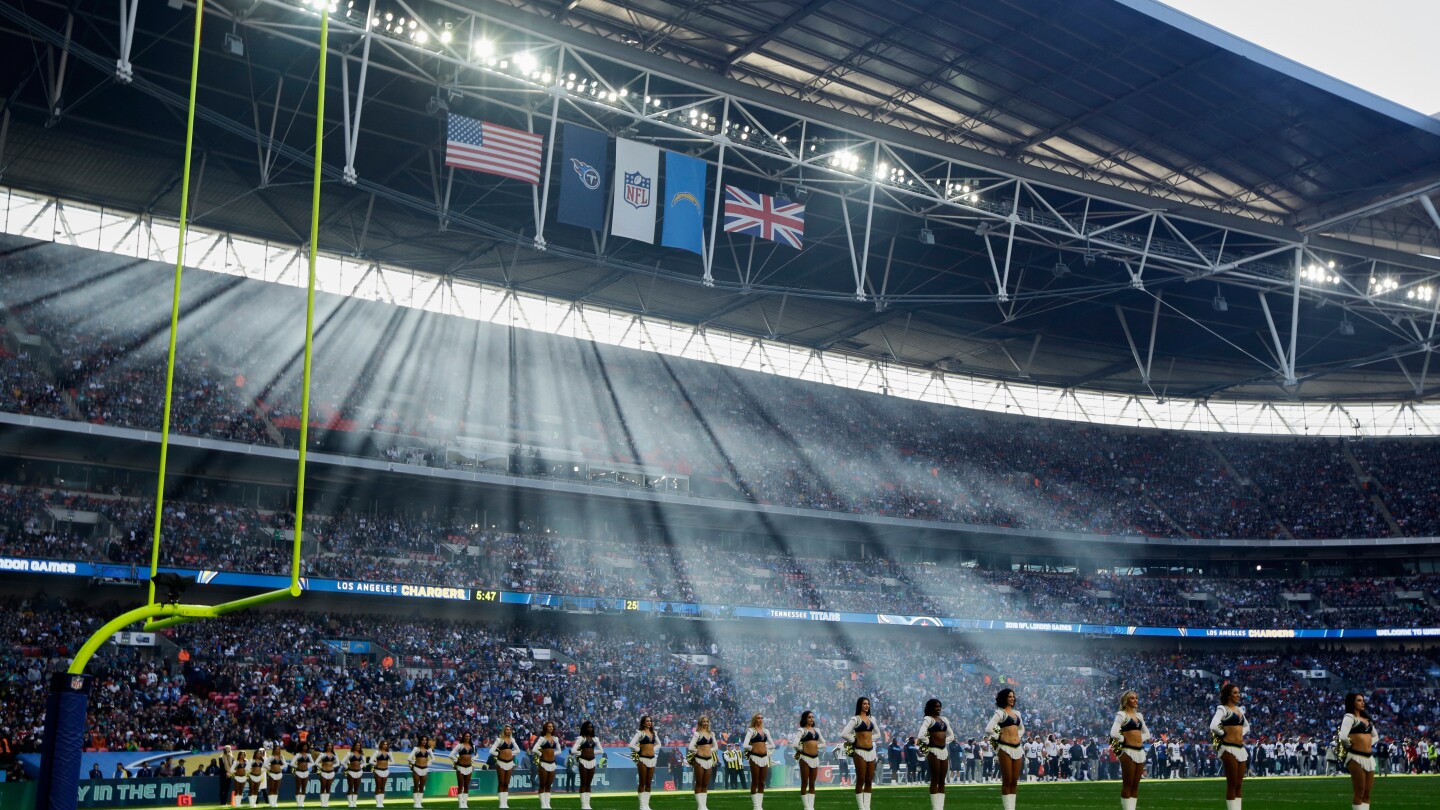 NFL teams have kids in mind with videos for schedule reveals, while Bears draw the most laughs