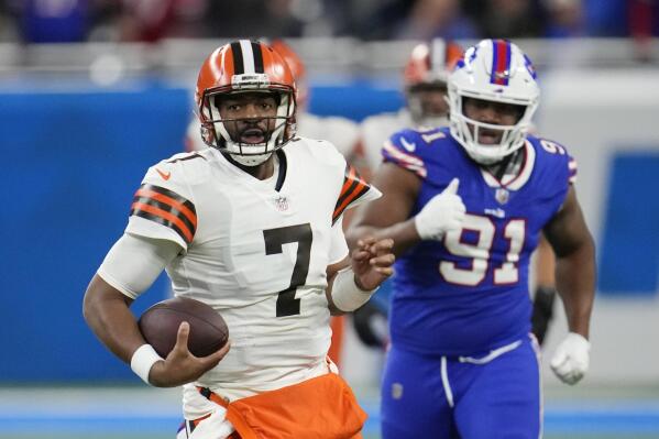 After getting booed in Cleveland, Browns WR turned Buffalo Bill