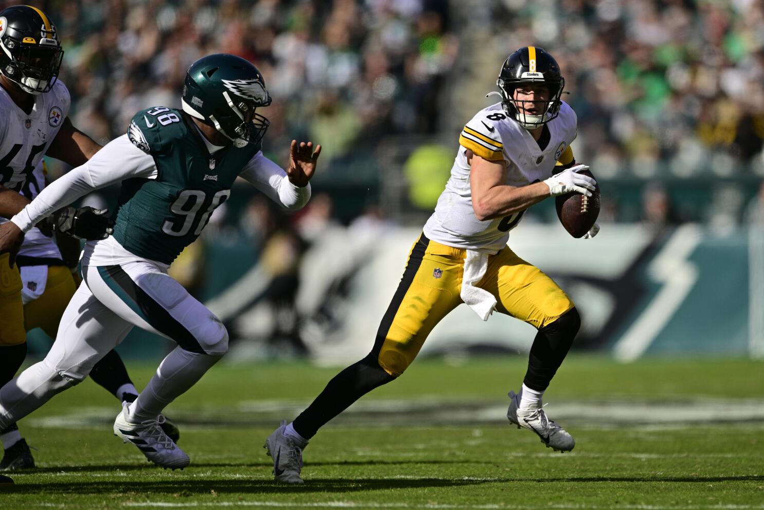 Steelers rookie QB Kenny Pickett learning on the job