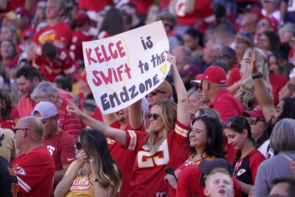 Taylor Swift Fans Are Celebrating Travis Kelce's New Statement for