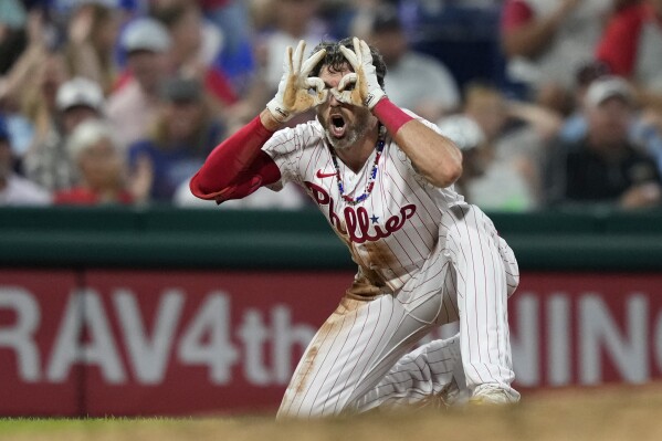 Olson hits 50th homer for Braves, but Phillies win nightcap to split  doubleheader