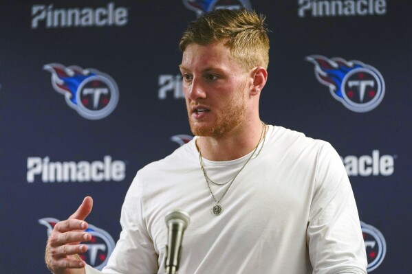 Titans coach says he hasn't seen enough to pick Willis or Levis as  Tannehill's backup - The San Diego Union-Tribune