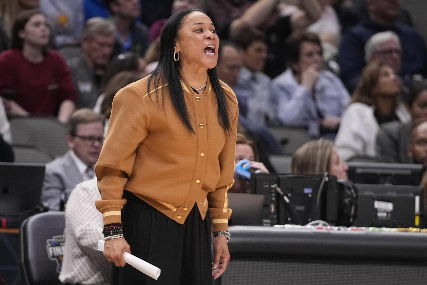 Dawn Staley Discusses The South Carolina Gamecocks Win Over The UConn  Huskies - Sports Illustrated South Carolina Gamecocks News, Analysis and  More