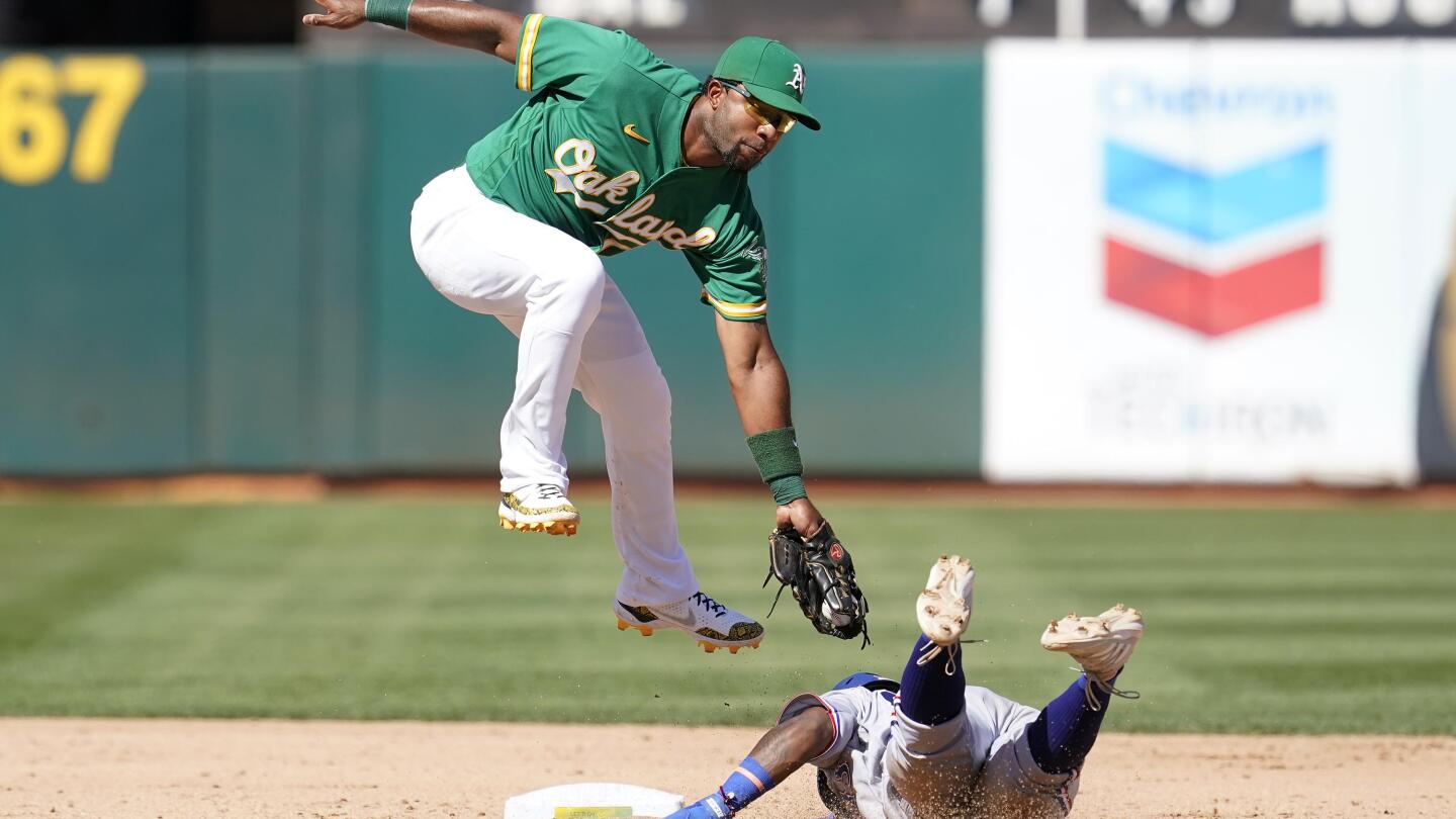 Oakland A's DH Mitch Moreland pitches scoreless inning against