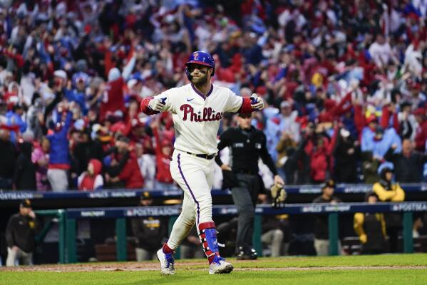 Hot Harper carries Phillies into 1st World Series since 2009