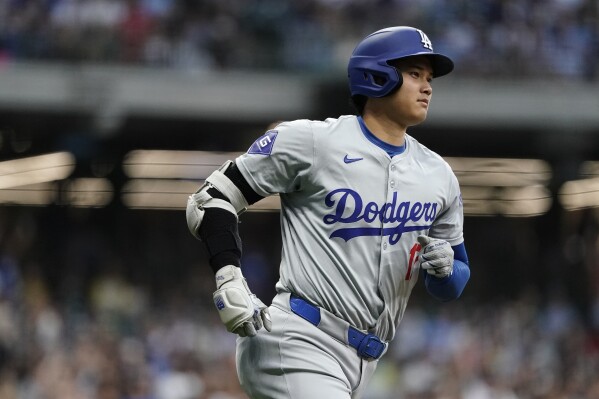 Shohei Ohtani hits NL-leading 37th homer, Dodgers defeat Brewers 7-2 for  5th straight victory | AP News