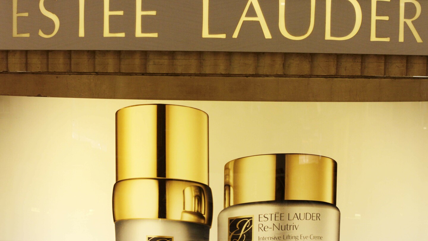 НЮ ЙОРК AP — Estee Lauder съкращава 3 до 5