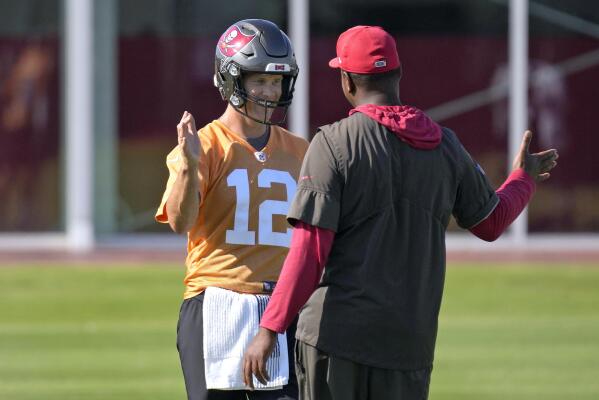 Tampa Bay Buccaneers QB Tom Brady Returns to Practice Field, Bucs Training  Camp